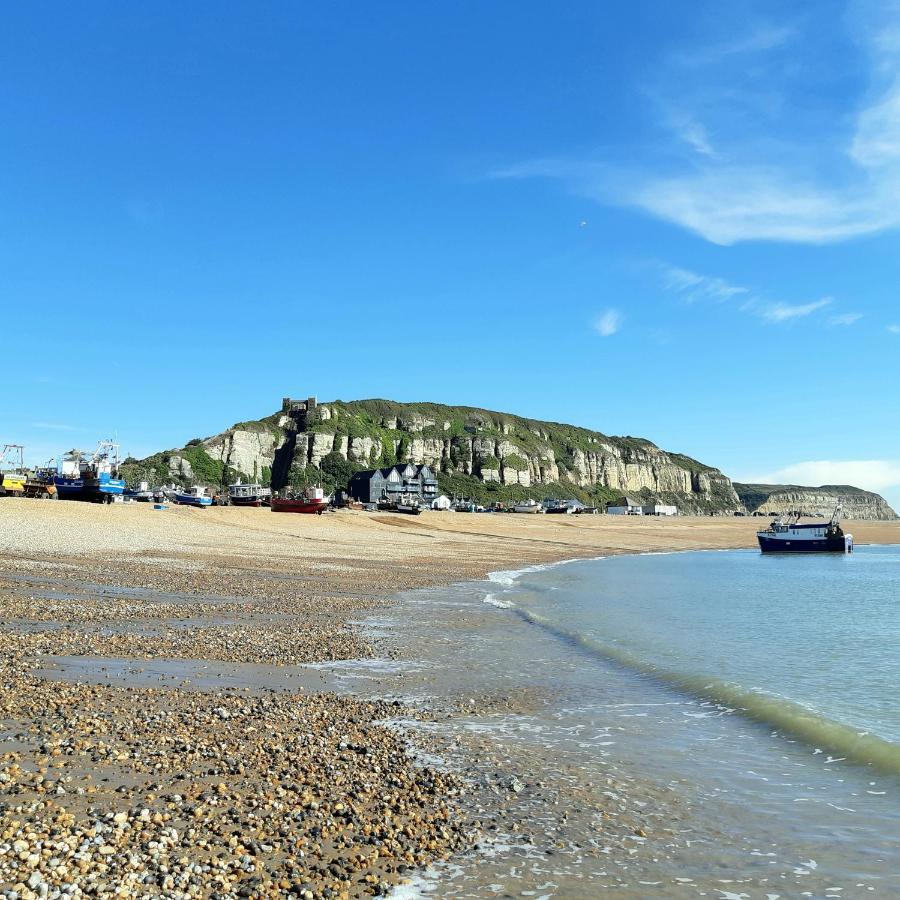 West Hill Retreat Seaview Balcony Chic Loft Studio & Free Parking Hastings Buitenkant foto