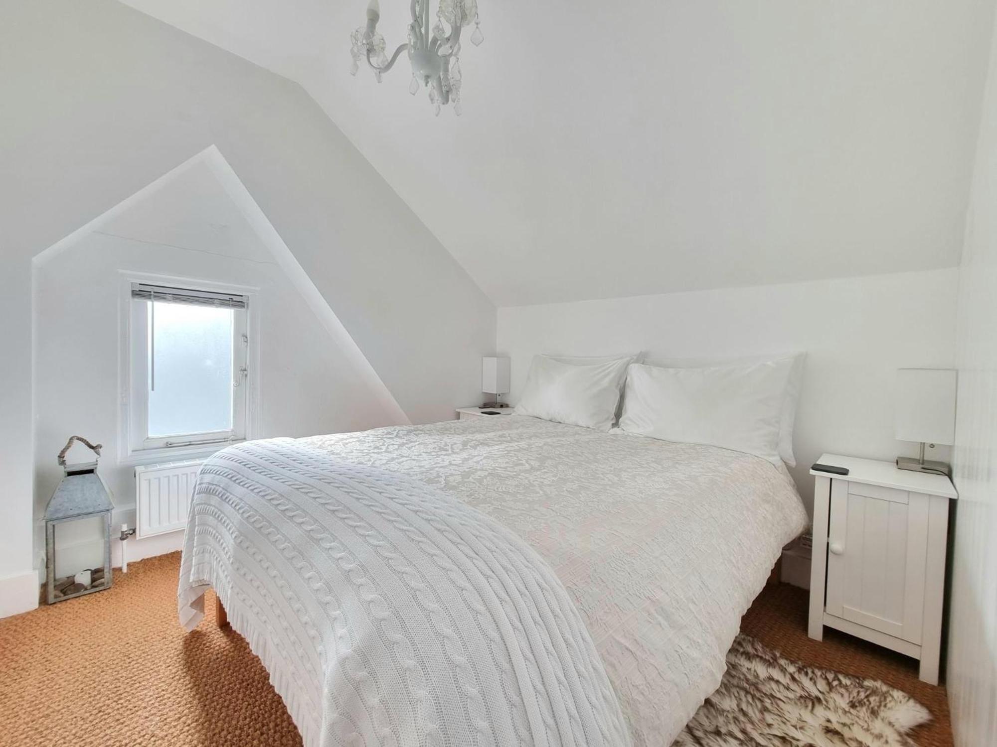 West Hill Retreat Seaview Balcony Chic Loft Studio & Free Parking Hastings Buitenkant foto