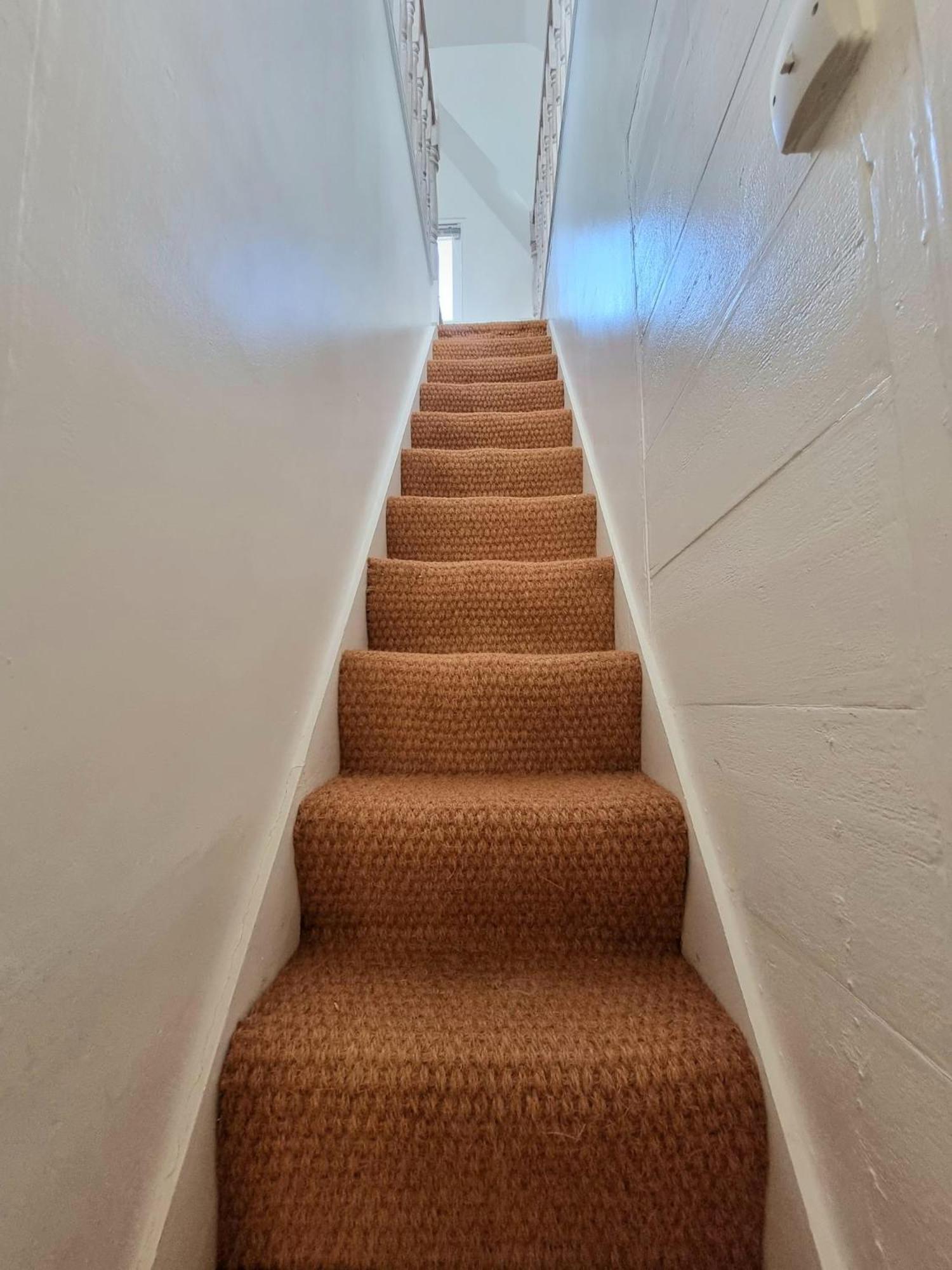 West Hill Retreat Seaview Balcony Chic Loft Studio & Free Parking Hastings Buitenkant foto
